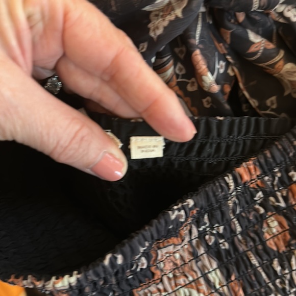 Beautiful ankle length dress in brown/black pumpkin colors with floral print. - Picture 12 of 16